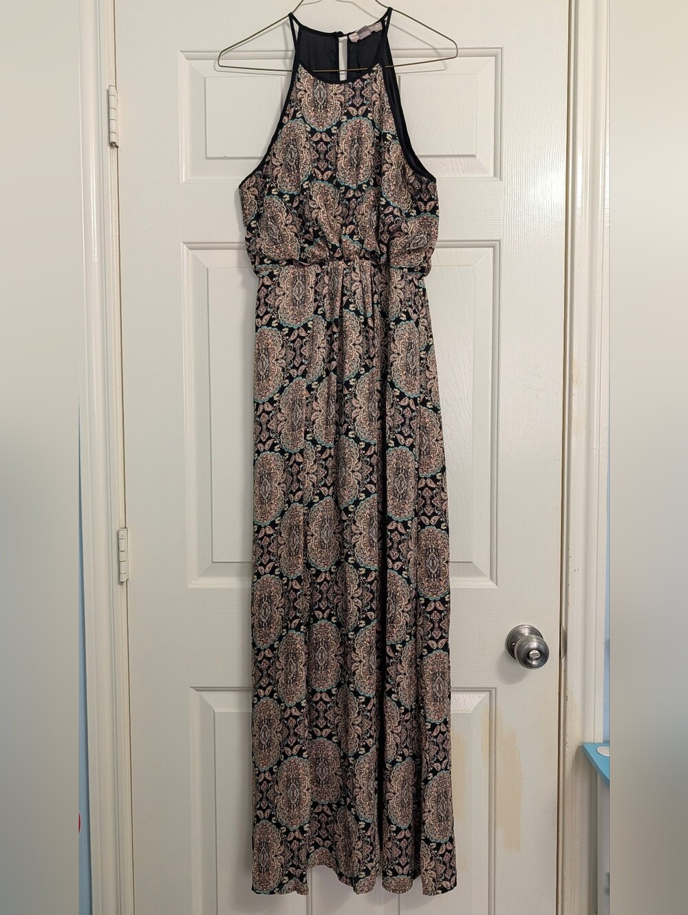 Women's Black and Beige Printed Halter Maxi Dress